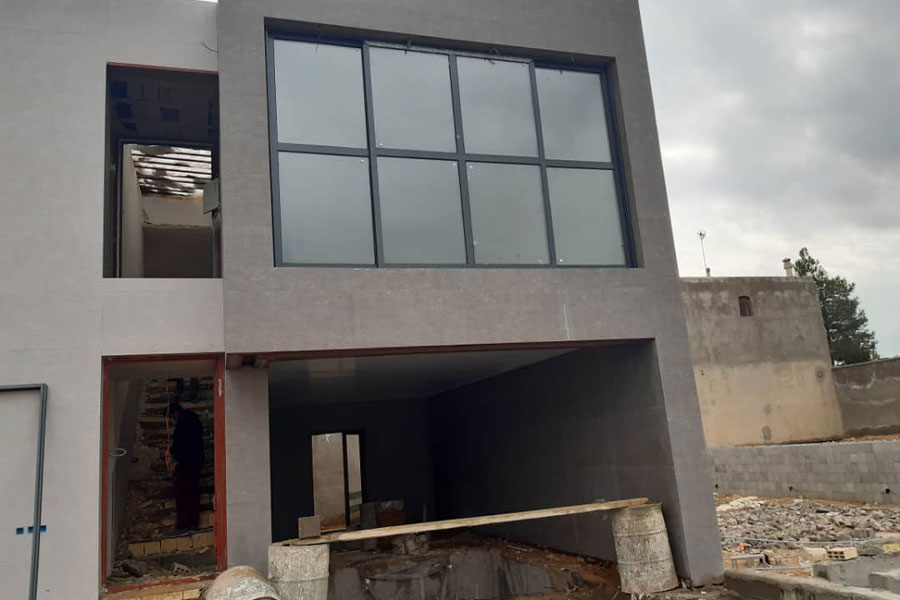 اجرا و ساخت آلومینیوم نرمالبریک طوسی پروژه درحال ساخت مهندس بصیرت- قلات