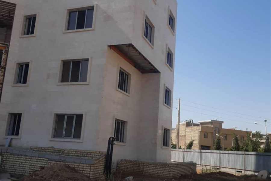 ساخت و نصب پنجره آلومینیوم ترمالبریک پروژه در حال ساخت اداره گاز شیراز