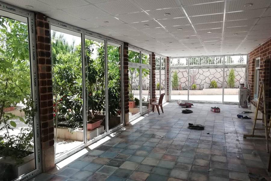 اجرای پنجره های UPVC پروژه جناب آقای معصوصمی- جاده کهمره سرخی (2)